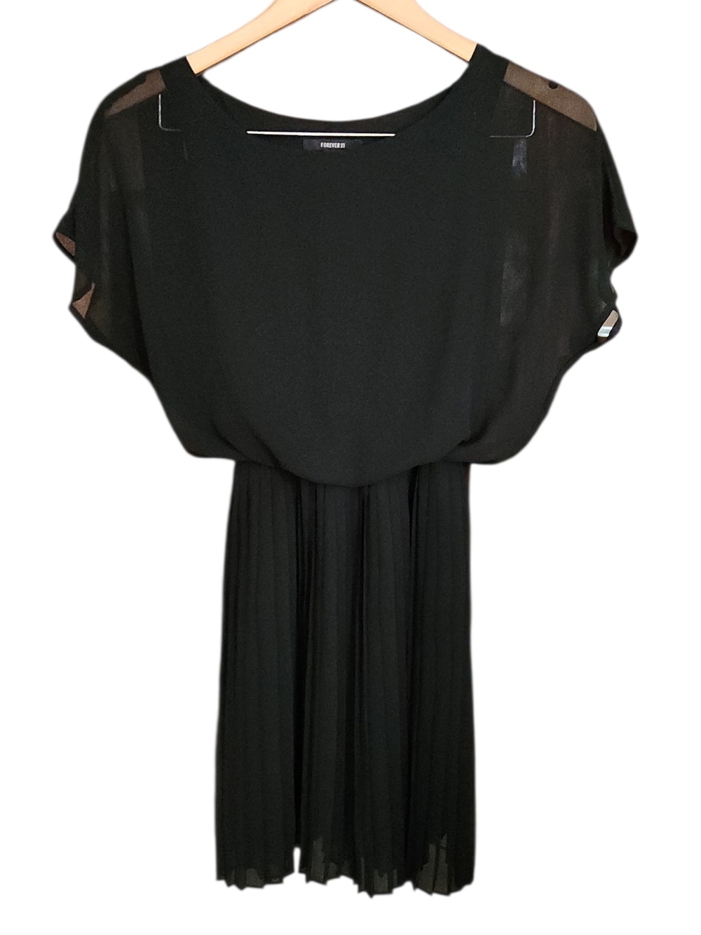 Forever 21 Black Blouson Pleated Midi Dress